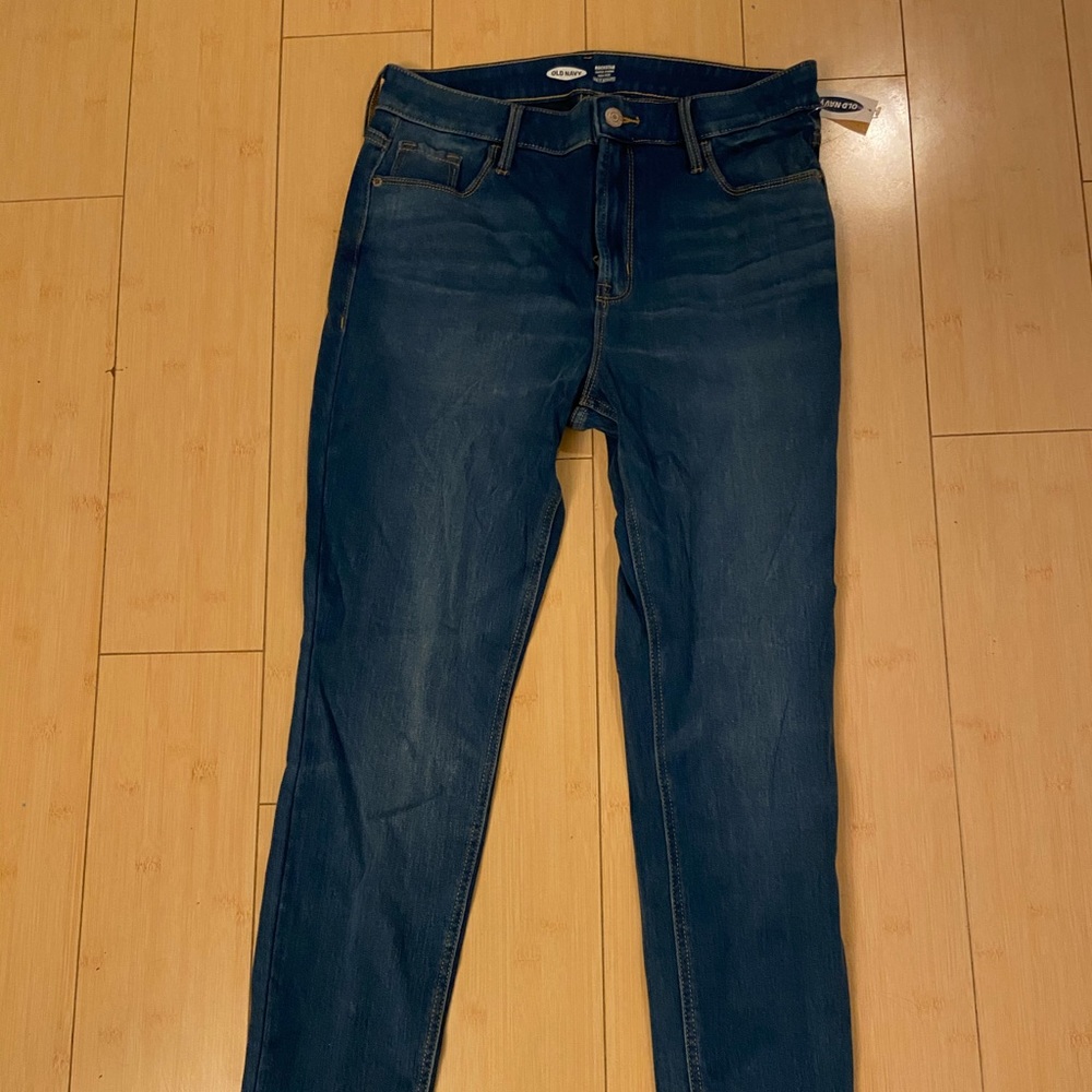 Old navy Rockstar Super Skinny high rise jeans 10